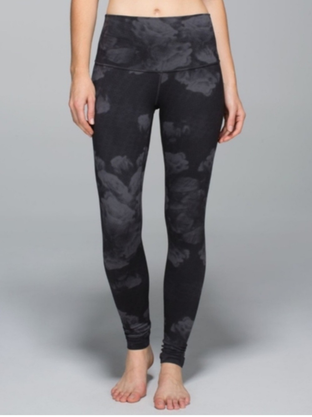 lululemon athletica Wunder Under High-Waist Leggings in Charcoal & Gray- Size 4
